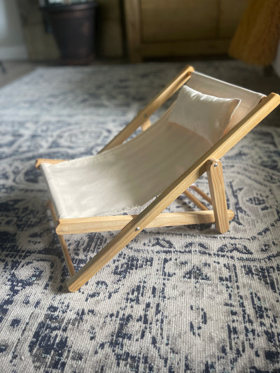 Beach chair or table