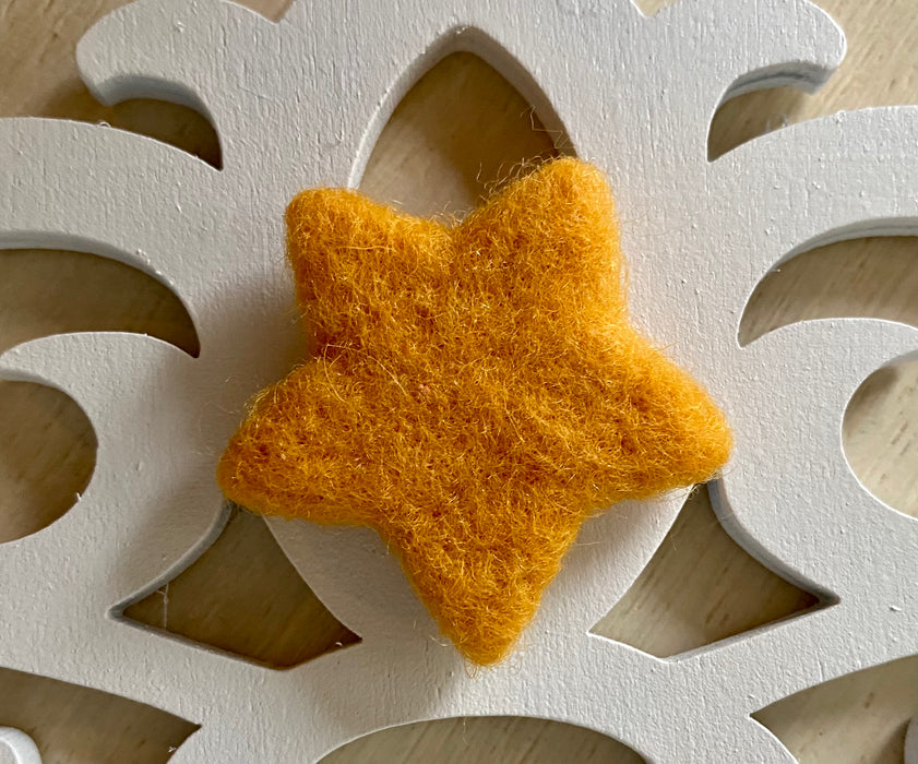 1 Felted Star